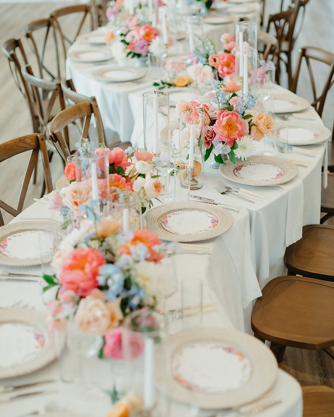 squiggle table flowers wedding austin tx.jpg